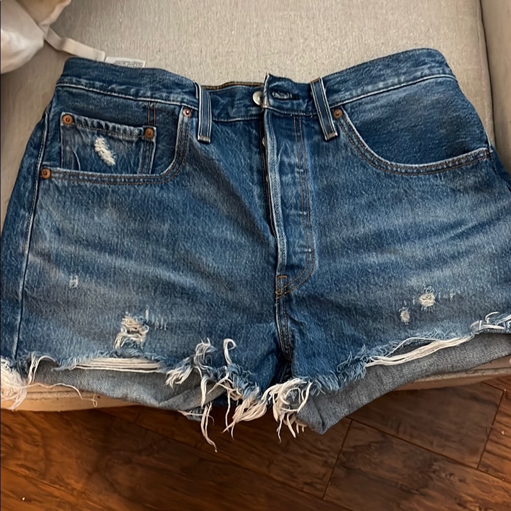Levi’s Distressed jean Women's Shorts